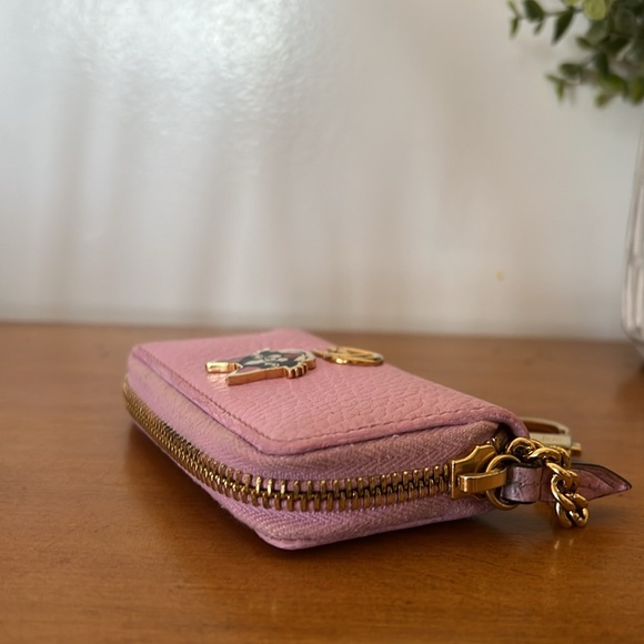 EUC “Limited Edition" Gucci Pink Marmont Bosco Dog Key Zip Around Coin Purse - Picture 8 of 13
